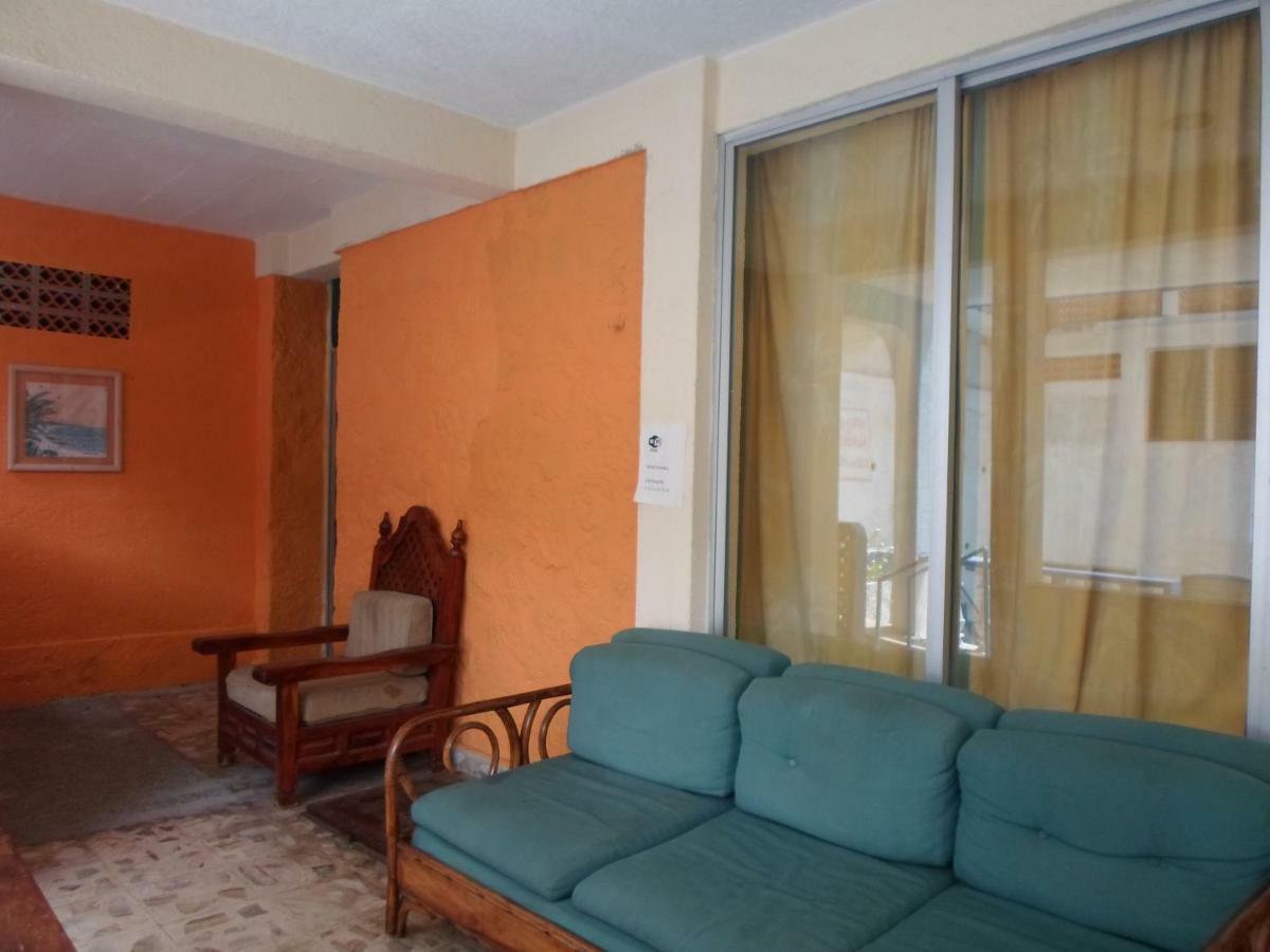 Casa De Huespedes Santa Fe Acapulco Ξενοδοχείο Εξωτερικό φωτογραφία